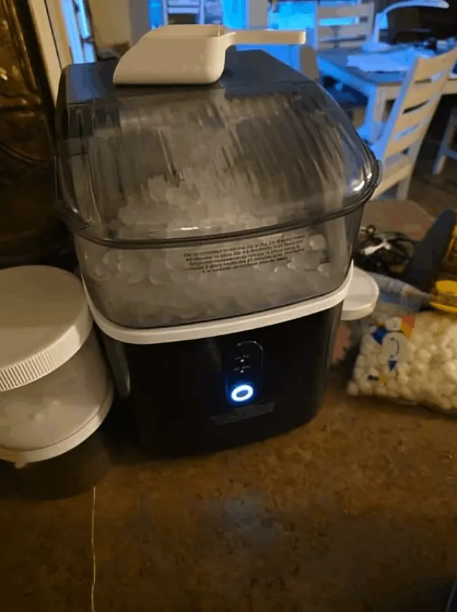 Cowsar Nugget Ice Maker customer  -Mia New York, USA.