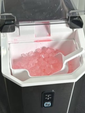 Cowsar Nugget Ice Maker customer  -Mia New York, USA.